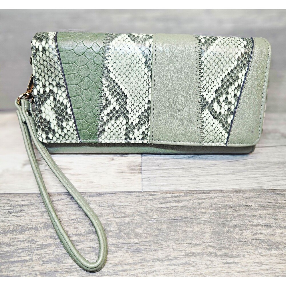 Jessica Simpson Snake Print Wallet Faux Leather Zip Pocket, Folding EUC